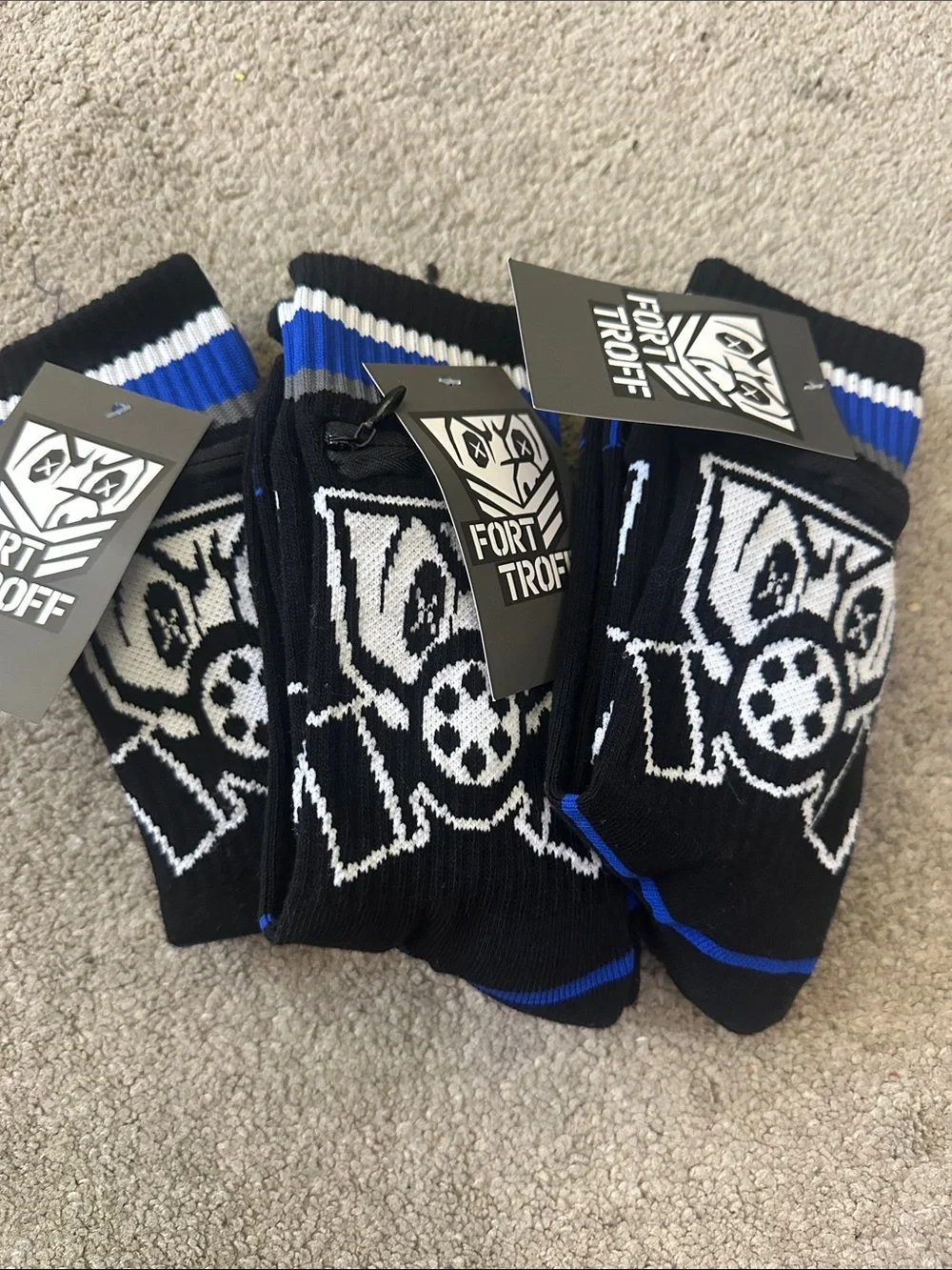 (3) Pack- Fort Troff Black & Blue Men's Crew Socks w/zipper pockets